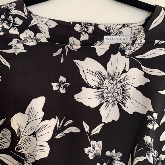 Witchery 3/4 sleeve dress - Picture 2 of 3